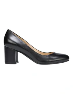 Naturalizer Whitney Black Leather Block Heel Pumps