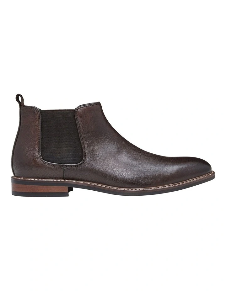 Lucca Leather Chelsea Boots