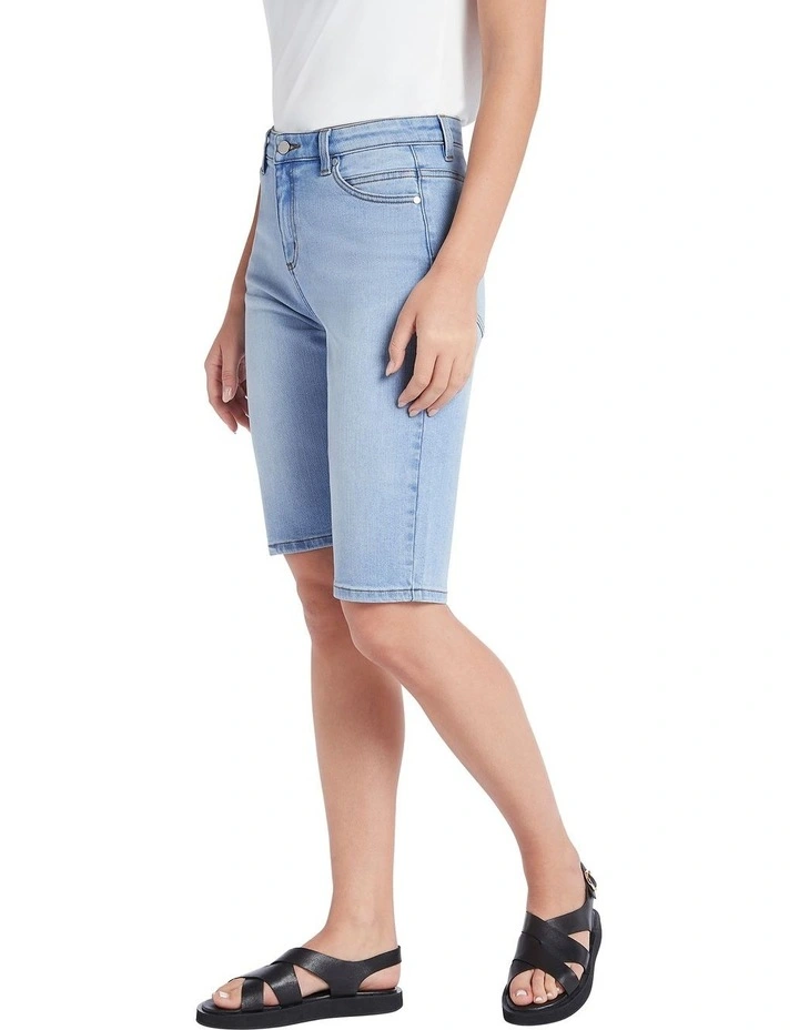 Irina Denim Short In Light Wash - Image 2