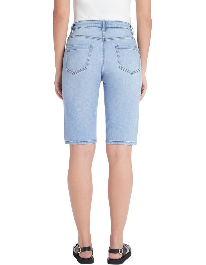Irina Denim Short In Light Wash - Image 3