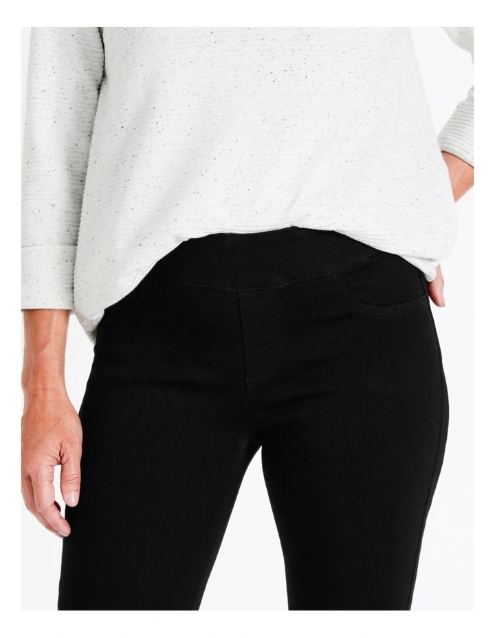 Regatta Recycled Cotton Blend Wardrobe Staple Jegging Full Length Denim In Black - Image 4