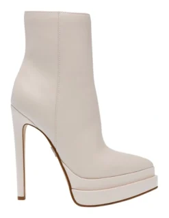 Steve Madden Fyre Stiletto Boot In Cream
